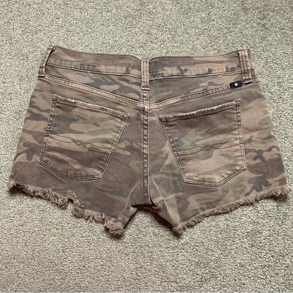 Lucky Brand Women's Green Camouflage Jean Shorts - Picture 7 of 14